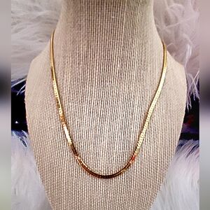Sleek Gold Tone Necklace for Women 18 Inches.
